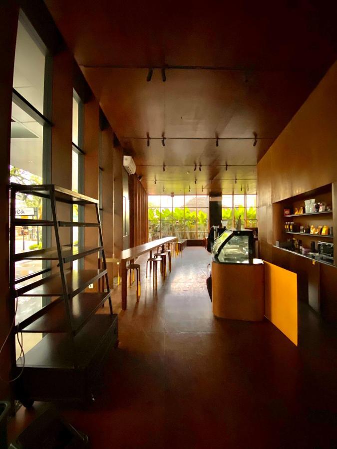 The Wahid Private Residences / Mike's Apartemen *